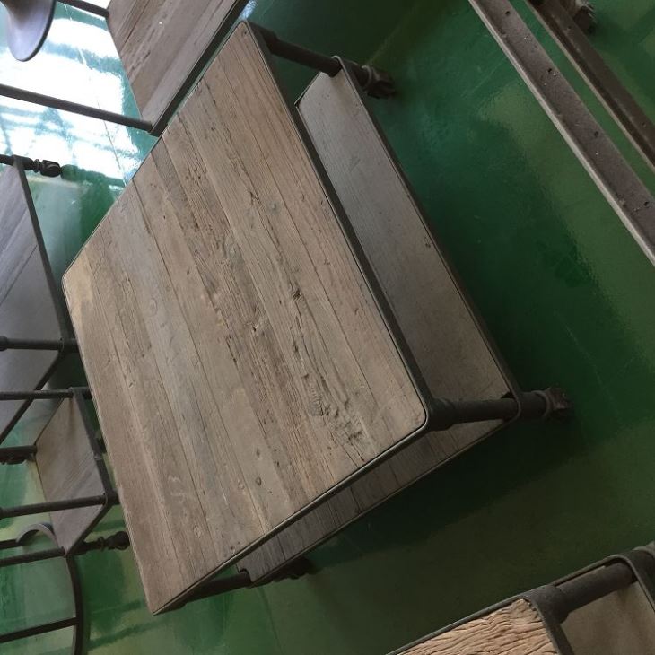 Recycle Old Elm Wood Table Top For Restaurant
